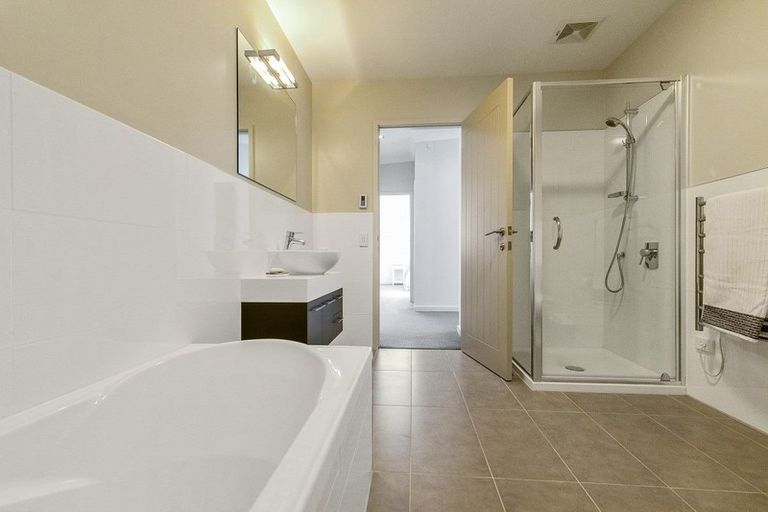 Photo of property in 9 Eaves Bush Parade, Orewa, 0931