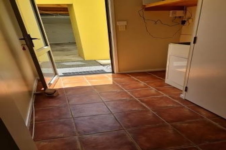 Photo of property in 9 Mt Lebanon Lane, Henderson, Auckland, 0612