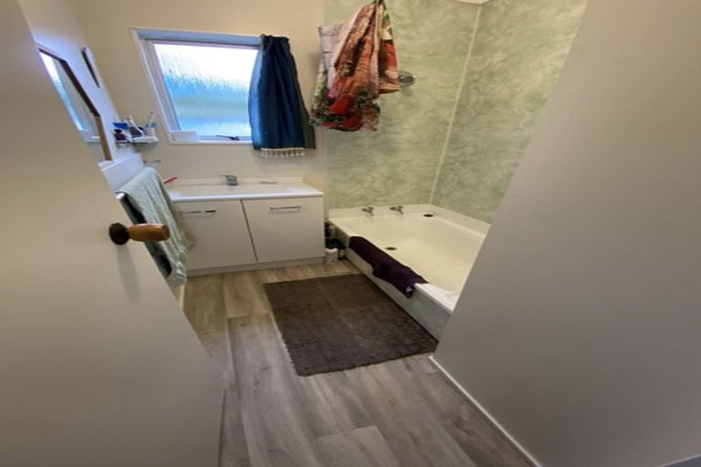 Photo of property in 29b Kent Terrace, Raglan, 3225