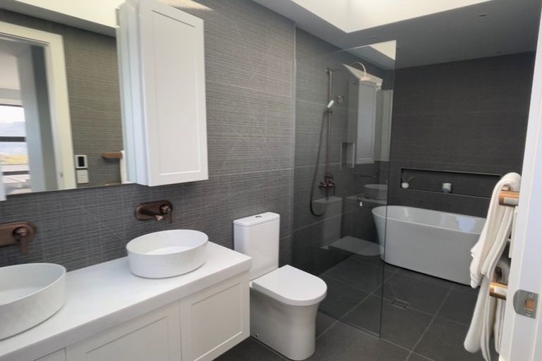 Photo of property in 14 Rotorua Grove, Aotea, Porirua, 5024