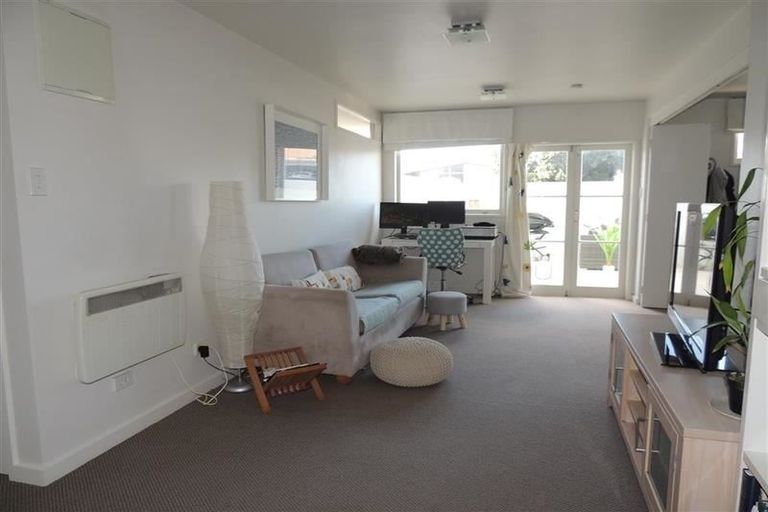 Photo of property in 138b Charles Street, Westshore, Napier, 4110