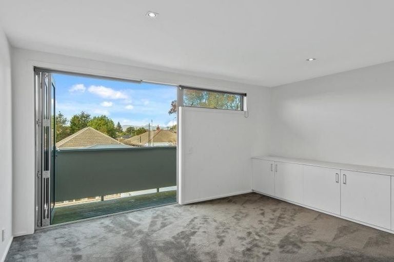 Photo of property in 243 Ilam Road, Ilam, Christchurch, 8041