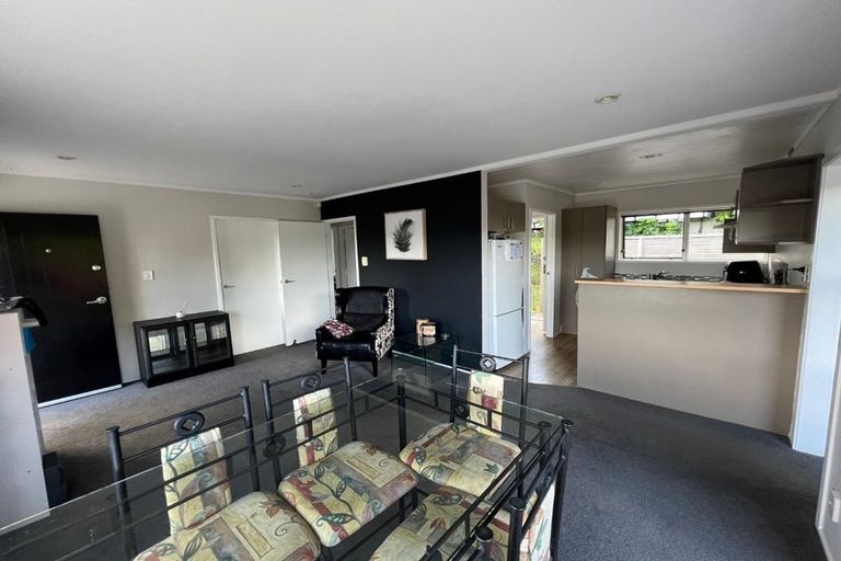 Photo of property in 2/18 Simon Ellice Drive, Bayview, Auckland, 0629
