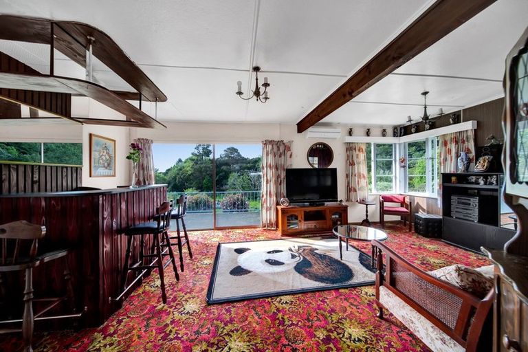 Photo of property in 81a Seaview Road, Westown, New Plymouth, 4310