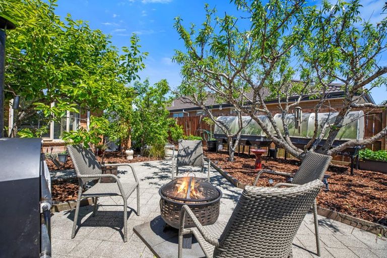 Photo of property in 120 Doncaster Drive, Papamoa Beach, Papamoa, 3118