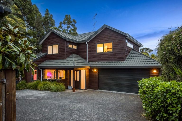 Photo of property in 1/47 Tui Glen Road, Birkenhead, Auckland, 0626