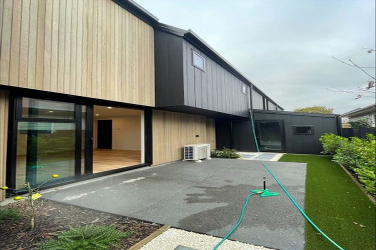 Photo of property in 2/48 Winton Street, Saint Albans, Christchurch, 8014