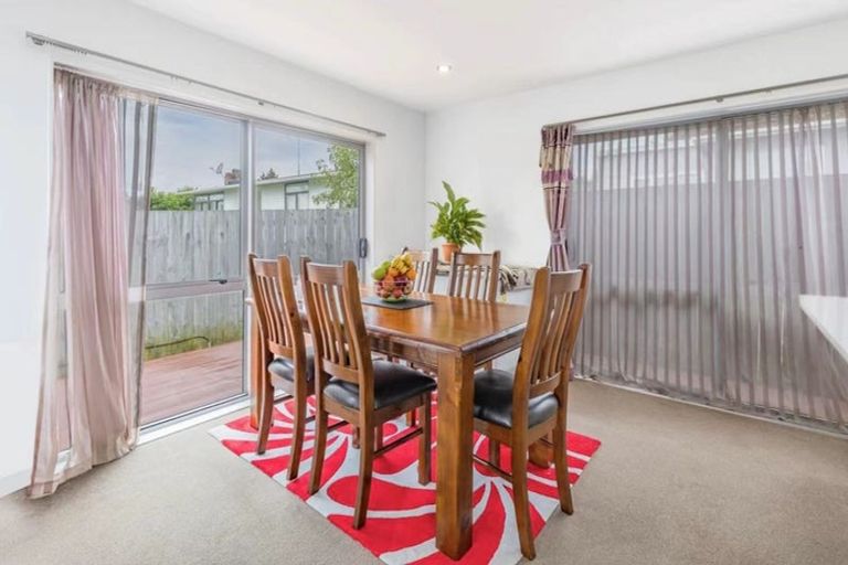 Photo of property in 163a Beach Haven Road, Beach Haven, Auckland, 0626
