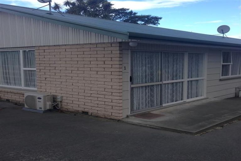 Photo of property in 1-4/26 Jackson Street, West End, Timaru, 7910