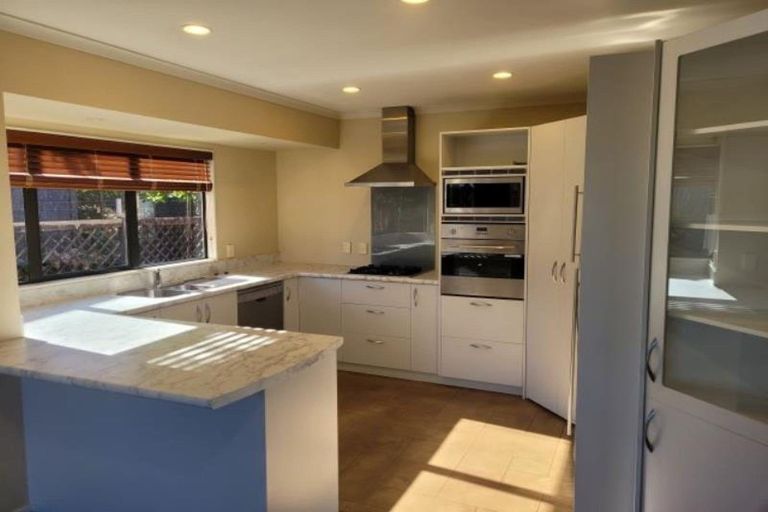 Photo of property in 15a Marchant Place, Westown, New Plymouth, 4310