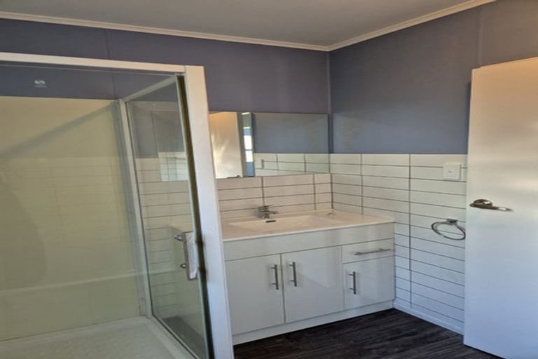 Photo of property in 25c Woodvale Grove, Fairfield, Lower Hutt, 5011