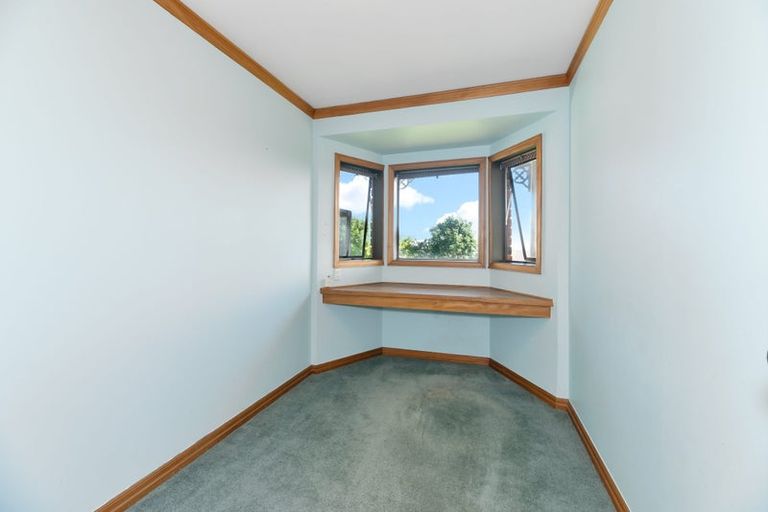 Photo of property in 80 Highland Park Drive, Highland Park, Auckland, 2010