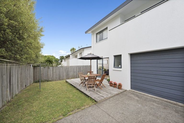 Photo of property in 9 Butia Avenue, Henderson, Auckland, 0612