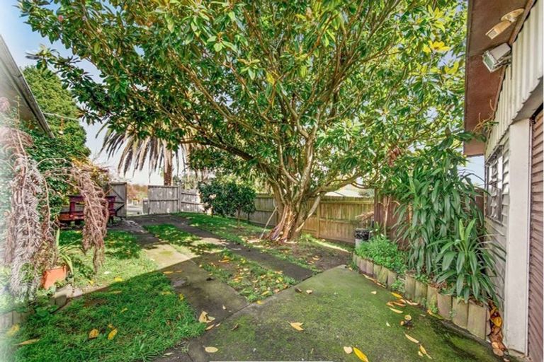 Photo of property in 7 Lismore Place, Papatoetoe, Auckland, 2025