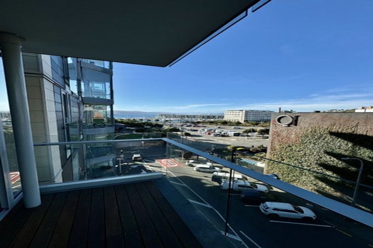 Photo of property in Piermont Apartments, 5i/82 Cable Street, Te Aro, Wellington, 6011