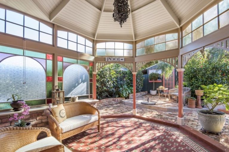 Photo of property in 11 Rattray Street, Devonport, Auckland, 0624