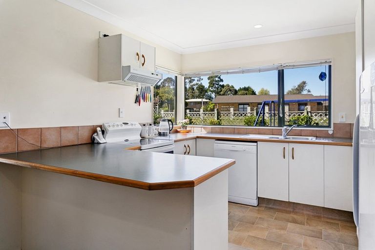 Photo of property in 61 Kiddle Drive, Hilltop, Taupo, 3330