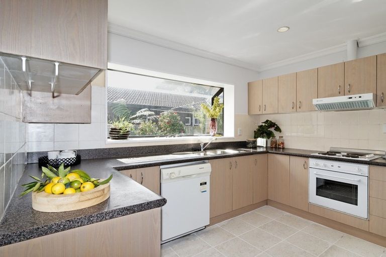 Photo of property in 120a Hutchinson Avenue, New Lynn, Auckland, 0600