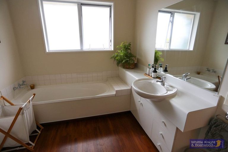 Photo of property in 16 Leith Place, Spreydon, Christchurch, 8024