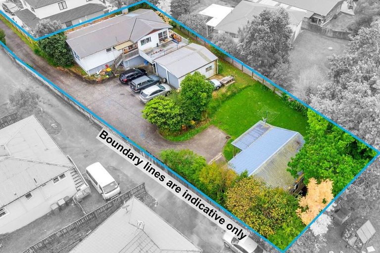 Photo of property in 15 Universal Drive, Henderson, Auckland, 0610