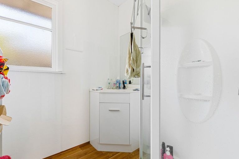 Photo of property in 12 Haslett Place, Upper Riccarton, Christchurch, 8041