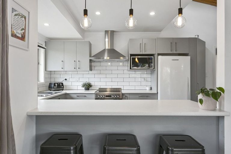 Photo of property in 22 Browning Street, Leamington, Cambridge, 3432