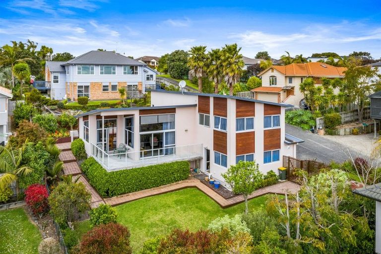 Photo of property in 74 Rivervale Grove, Stanmore Bay, Whangaparaoa, 0932