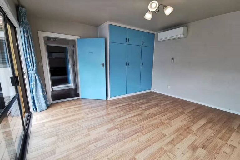 Photo of property in 67 Memorial Avenue, Ilam, Christchurch, 8053