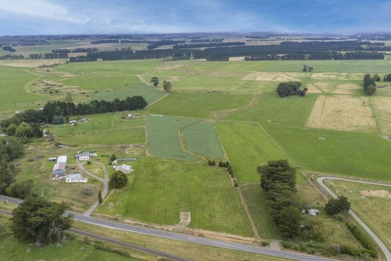 Photo of property in 44 Takapau Ormondville Road, Takapau, 4287