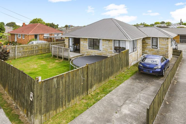 Photo of property in 1/65 Cambridge Terrace, Papatoetoe, Auckland, 2025