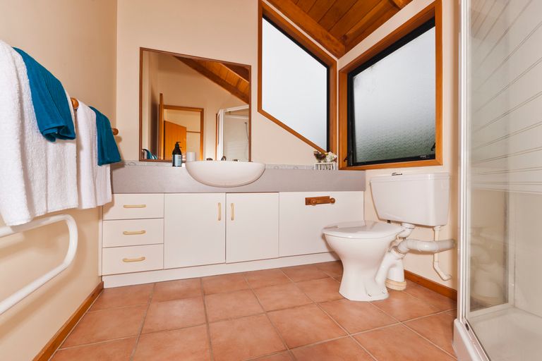 Photo of property in 9 Saint Andrews Place, Te Kamo, Whangarei, 0112