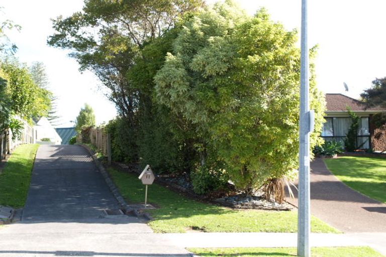 Photo of property in 2/13 Eastridge Court, Northpark, Auckland, 2013