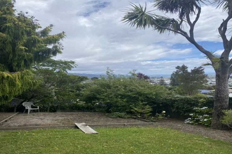 Photo of property in 27 Rangiora Terrace, Tahunanui, Nelson, 7011
