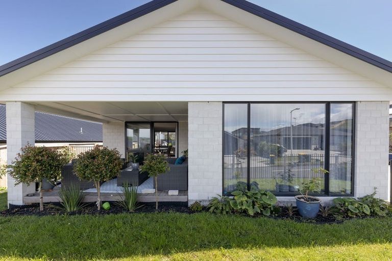 Photo of property in 4 Anglers Way, Omokoroa, 3114