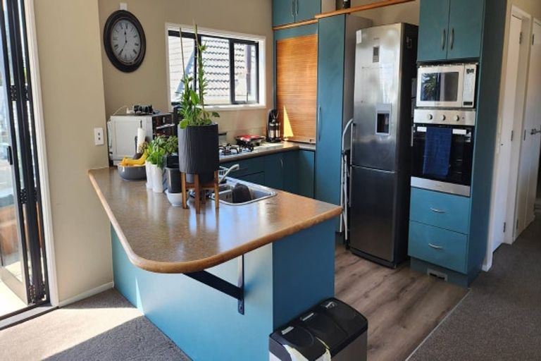 Photo of property in 2/29 May Street, Mount Maunganui, 3116