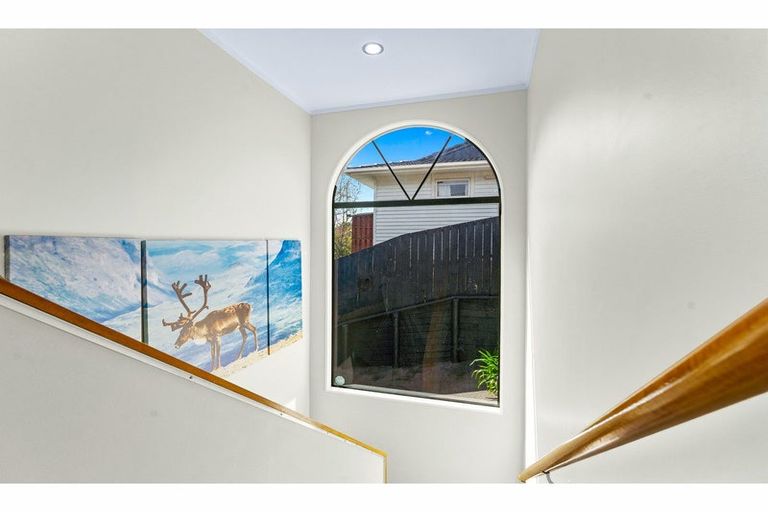 Photo of property in 2/46 Powrie Street, Glenfield, Auckland, 0629