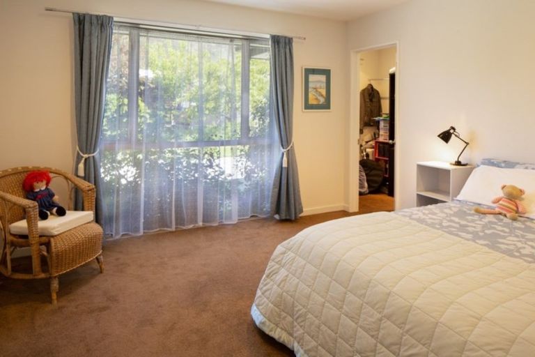 Photo of property in 12 Herries Lane, Lake Hayes, Queenstown, 9304