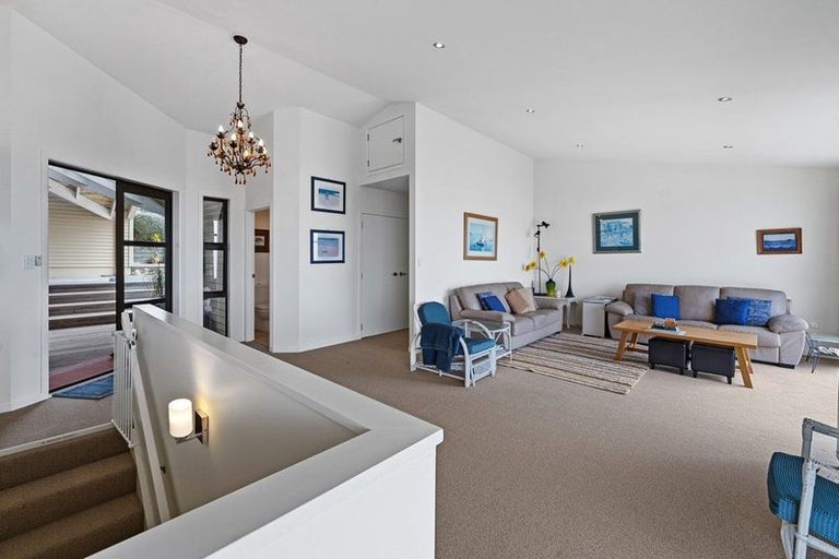 Photo of property in 83 Harbour View Road, Omokoroa, 3114