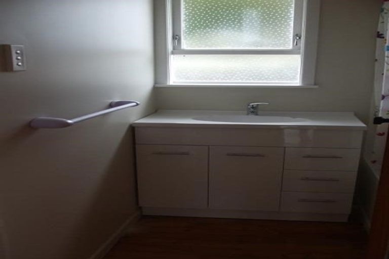 Photo of property in 12 Haddon Street, Mangere East, Auckland, 2024