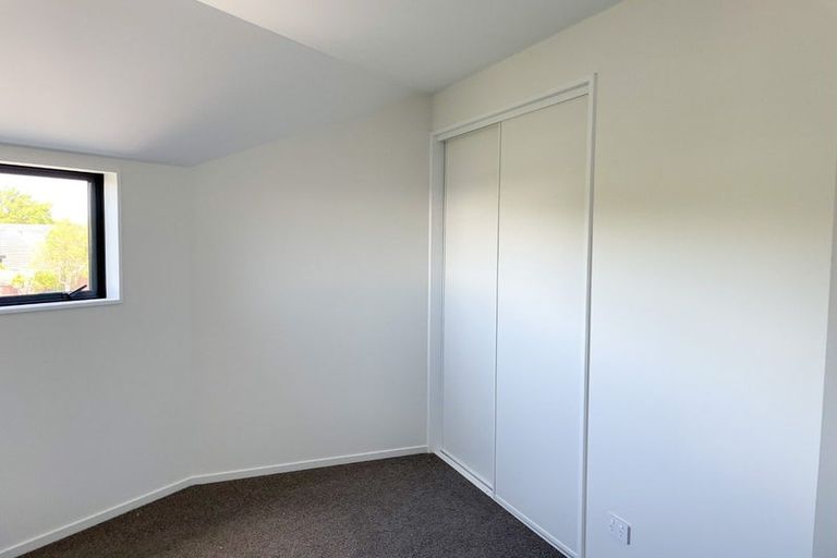 Photo of property in 16 Kipax Place, Riccarton, Christchurch, 8011