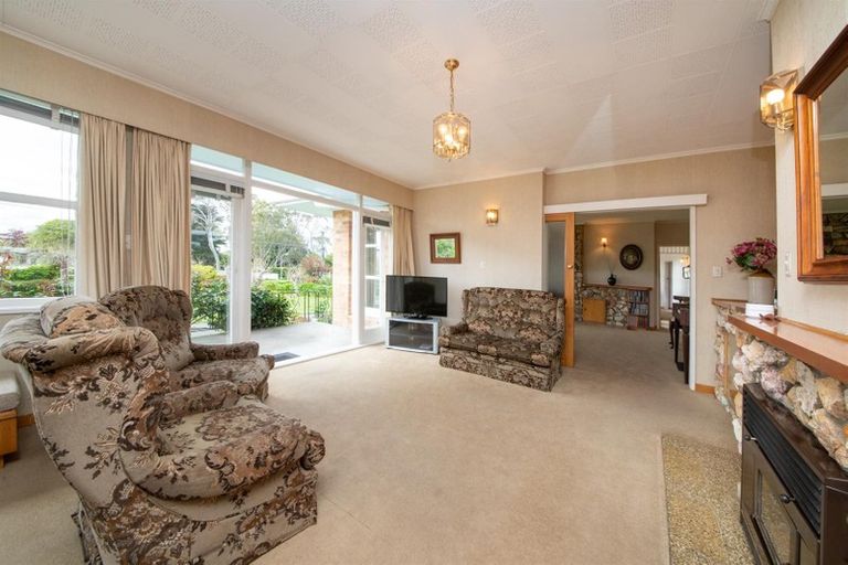 Photo of property in 197 Bridge Street, Bulls, 4818