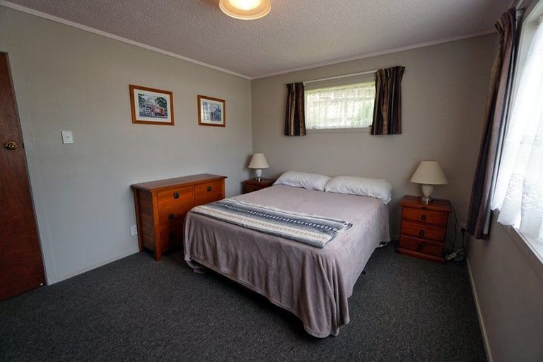 Photo of property in 77 Bremworth Avenue, Dinsdale, Hamilton, 3204