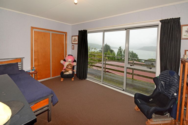 Photo of property in 32 Gorman Street, Macandrew Bay, Dunedin, 9014