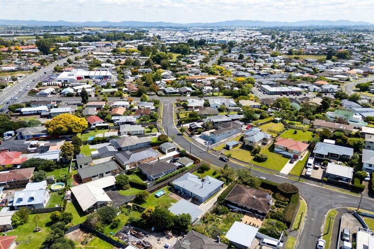 Photo of property in 17 Charles Crescent, Beerescourt, Hamilton, 3200