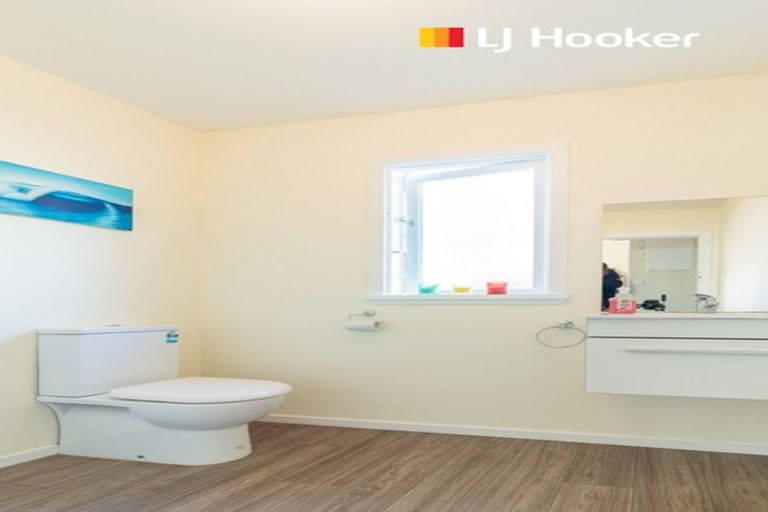 Photo of property in 16 Crest Street, Tainui, Dunedin, 9013