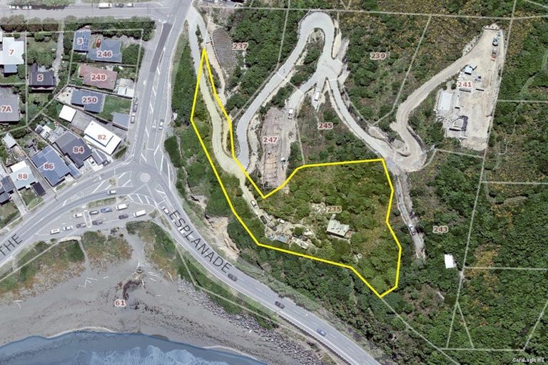 Photo of property in 235 Houghton Bay Road, Houghton Bay, Wellington, 6023