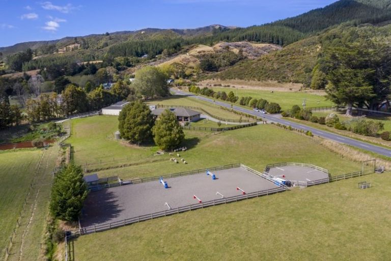 Photo of property in 73 Mangaroa Valley Road, Mangaroa, Upper Hutt, 5371