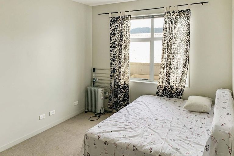 Photo of property in City Lodge Apartments, 401/115 Vivian Street, Te Aro, Wellington, 6011
