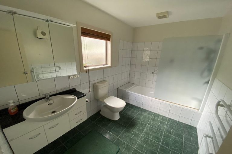 Photo of property in 89 Seatoun Heights Road, Seatoun, Wellington, 6022