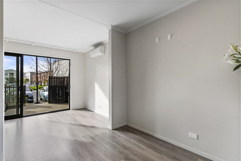 Photo of property in 3/4 Onekiritea Road, Hobsonville, Auckland, 0616